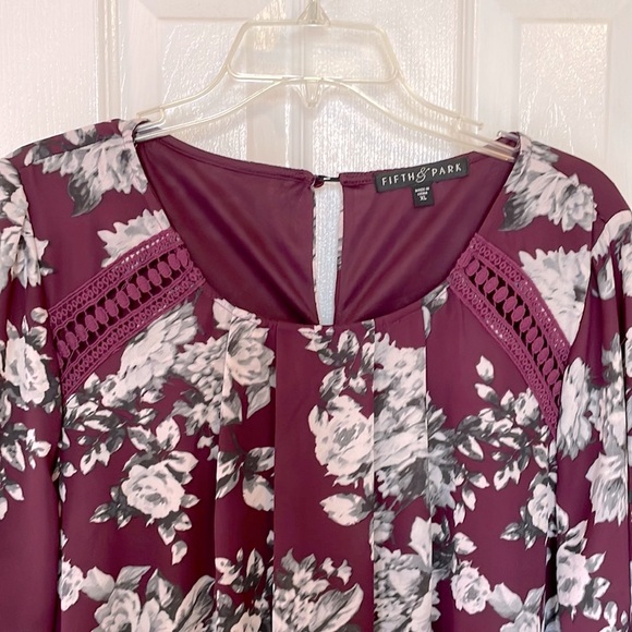 Fifth & Park Aline Dress, Burgundy dress with beautiful white design Siz… - Picture 3 of 12